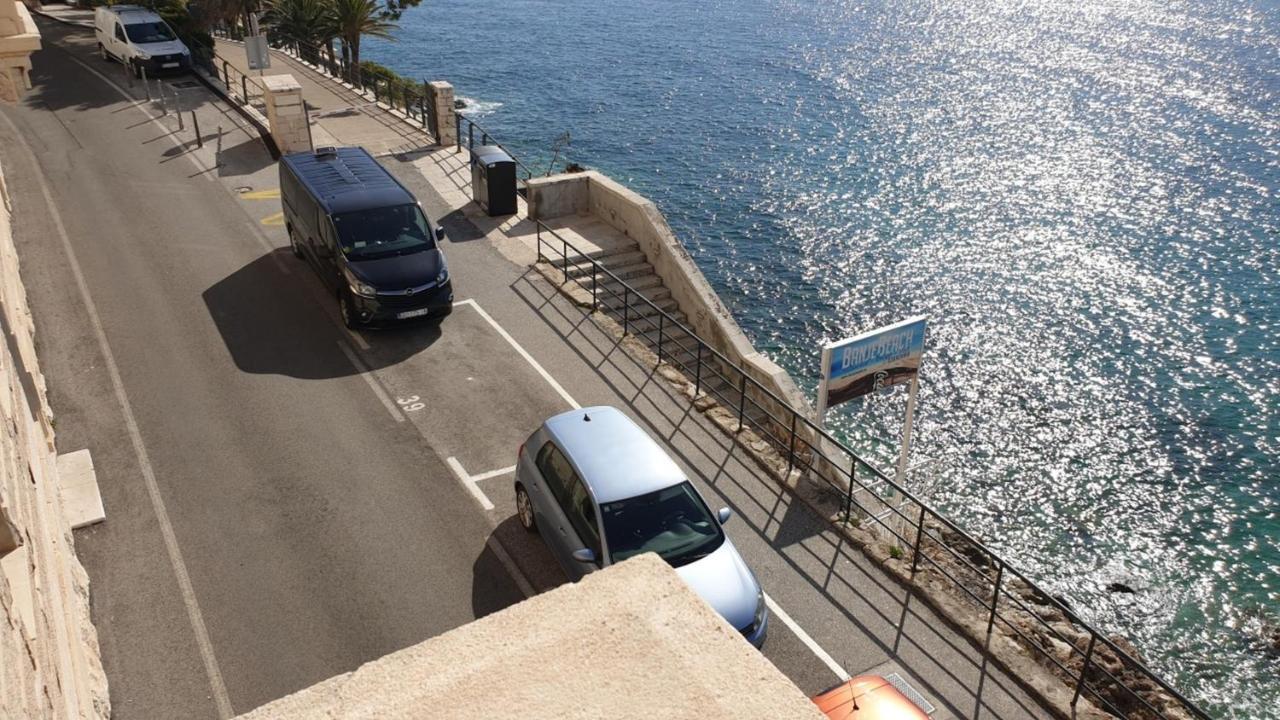 Luxury Seafront Apartment Banje Dubrovnik Bagian luar foto