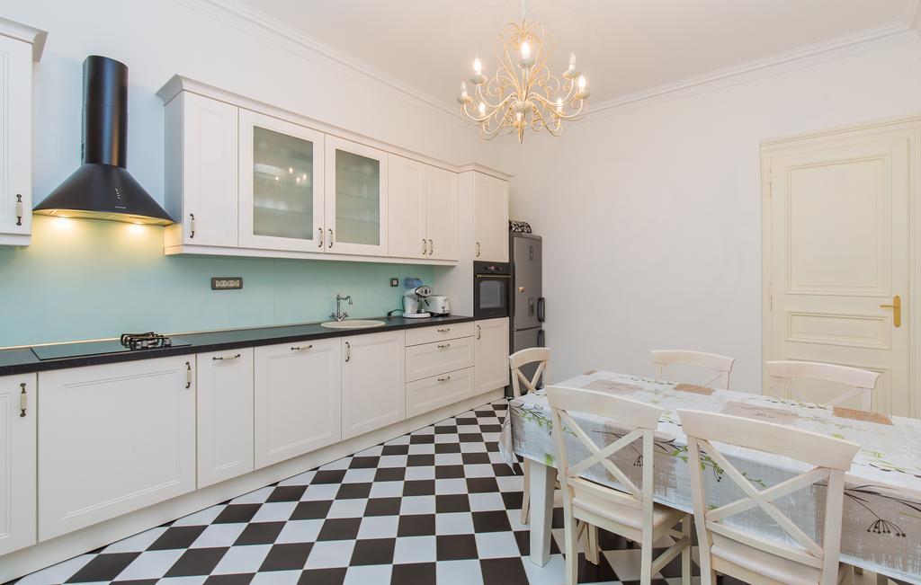 Luxury Seafront Apartment Banje Dubrovnik Bagian luar foto