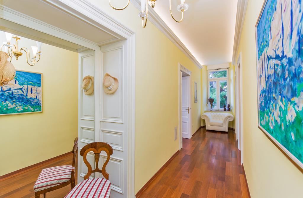 Luxury Seafront Apartment Banje Dubrovnik Bagian luar foto