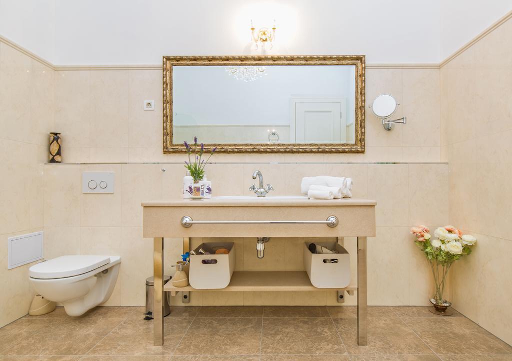 Luxury Seafront Apartment Banje Dubrovnik Bagian luar foto